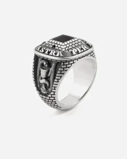 ANELLO CELEBRATIVO MASSONICO AD ASTRA IN ARGENTO CON PIETRA NERA