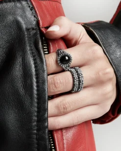 ANELLO CHEVALIER BLACK FATE CON TESCHI E CROCI GOTICHE