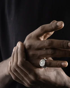 ANELLO CHEVALIER OTTAGONO EYES SOLOMOSTRY IN ARGENTO CON BRILLANTI
