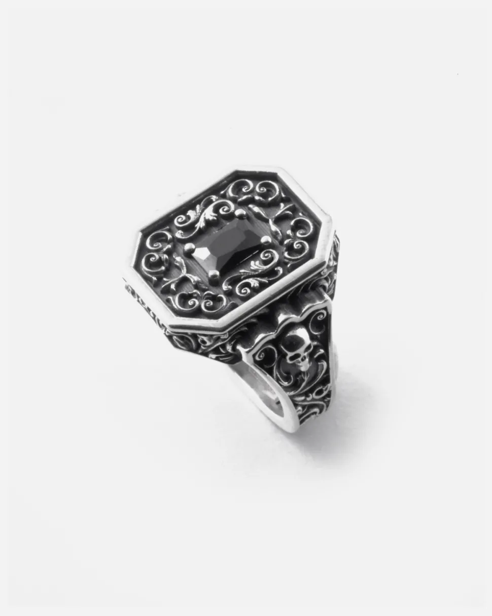 ANELLO CHEVALIER OTTAGONO DECORATO CLYDE IN ARGENTO CON PIETRA NERA