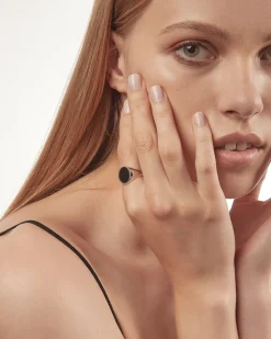 ANELLO CHEVALIER OVALE IN ARGENTO CON SMALTO NERO