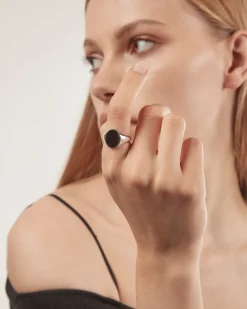 ANELLO CHEVALIER OVALE IN ARGENTO CON SMALTO NERO