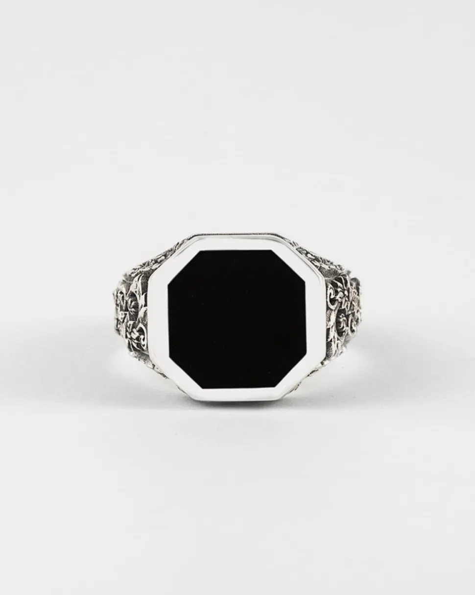 ANELLO CHEVALIER ROMEO IN ARGENTO CON PIETRA NERA