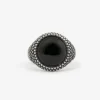 ANELLO CHEVALIER TONDO PUNTINATO CON PIETRA NERA