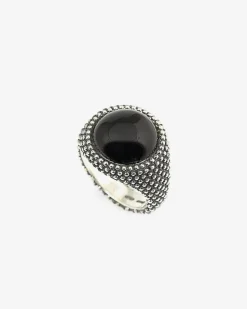 ANELLO CHEVALIER TONDO PUNTINATO CON PIETRA NERA
