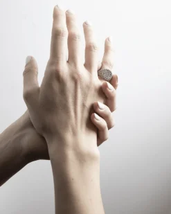 ANELLO CHEVALIER TONDO PUNTINATO DA MIGNOLO
