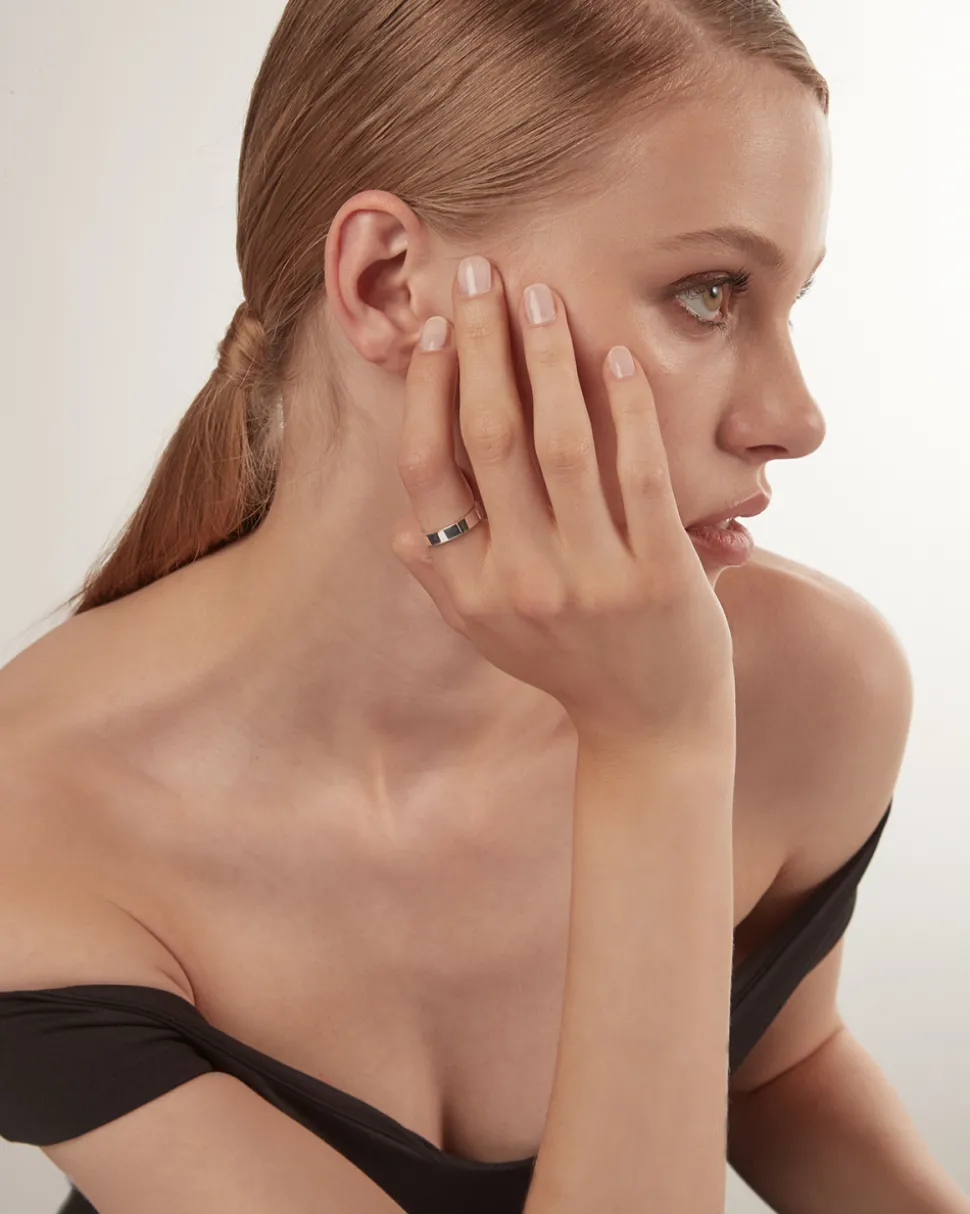 ANELLO FASCIA H4 IN ARGENTO CON INCISIONE PERSONALIZZABILE