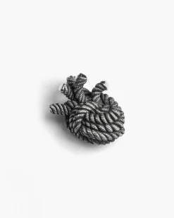 CIONDOLO CUORE CORDA