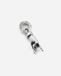 CIONDOLO MINI CHARM MANO CORNA IN ARGENTO