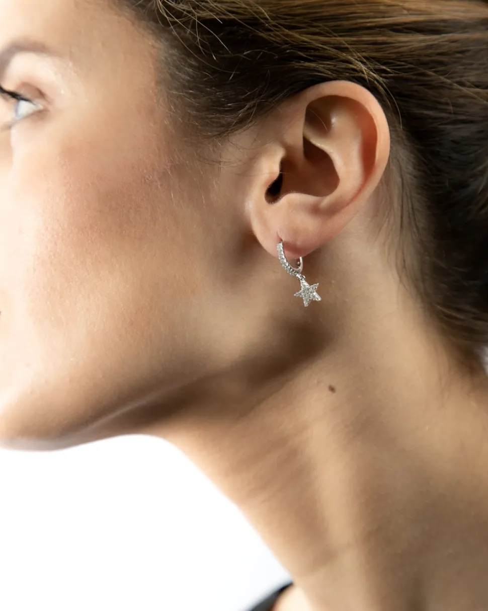 ORECCHINO CON CHARM A STELLA CON BRILLANTI