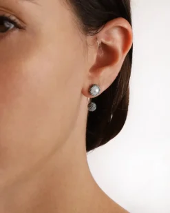 ORECCHINO LOBO PUNTINATO PEARL FLOWER IN ARGENTO CON PERLA E SFERA