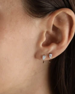 ORECCHINO UNCINO IN ARGENTO CON GOCCIA CON BRILLANTE